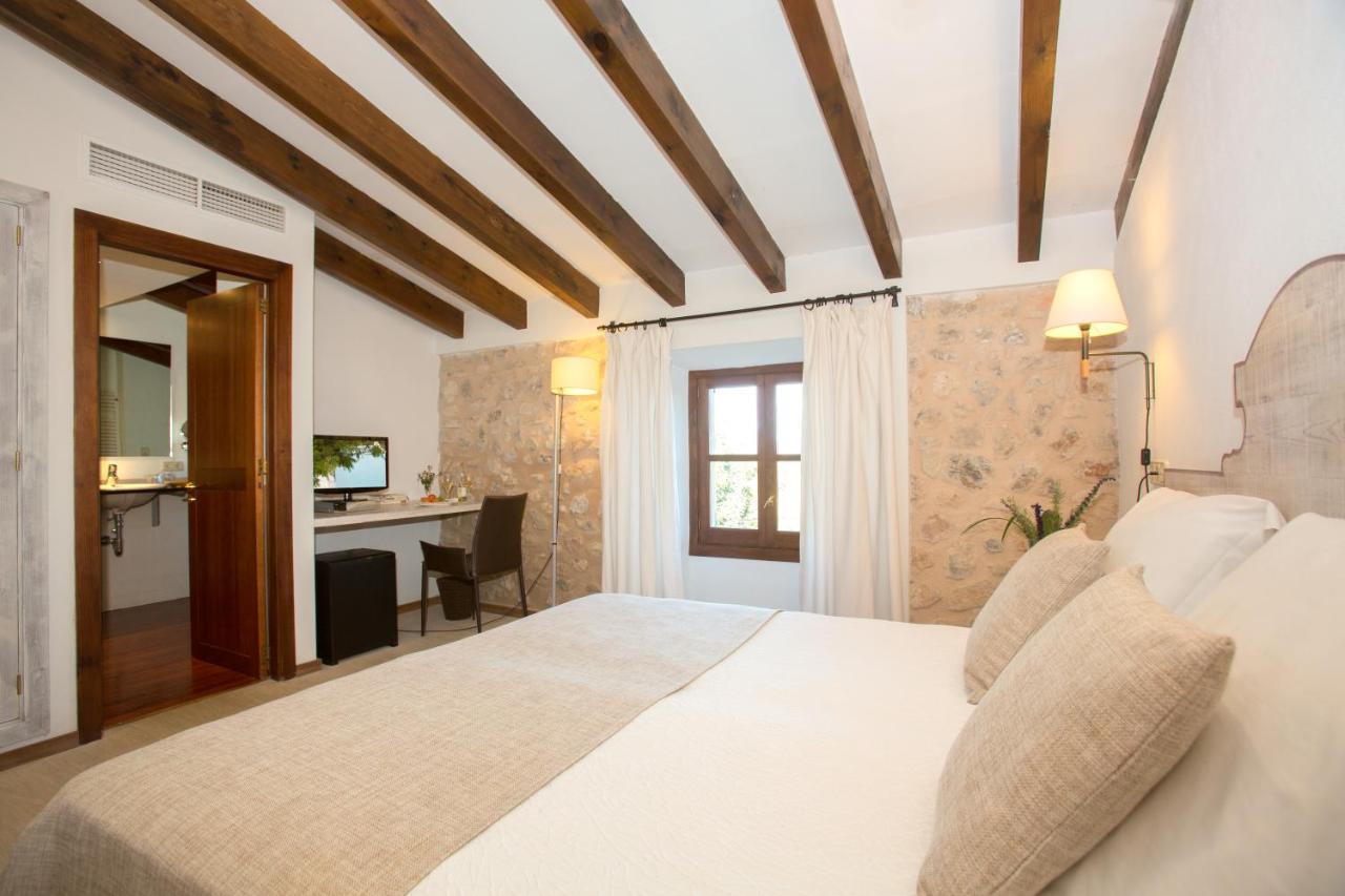 Monnaber Vell Otel Campanet Oda fotoğraf